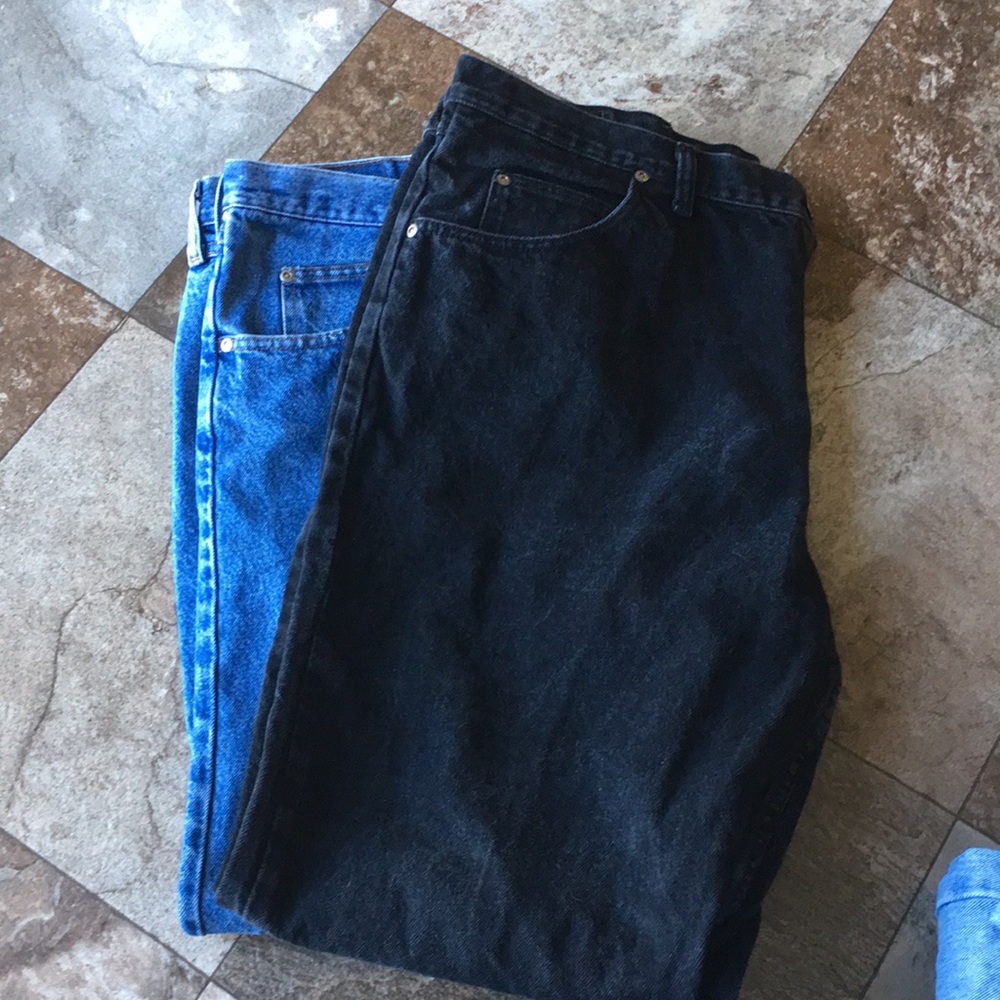 Wrangler “Comfort” Jeans 2 pairs 40x30 Black- Blue